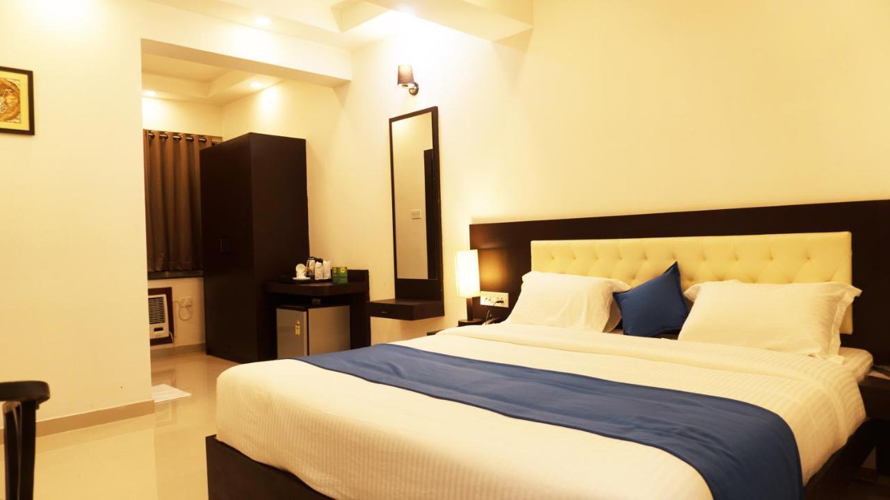 Hotel Max Inn Bhāgalpur Esterno foto
