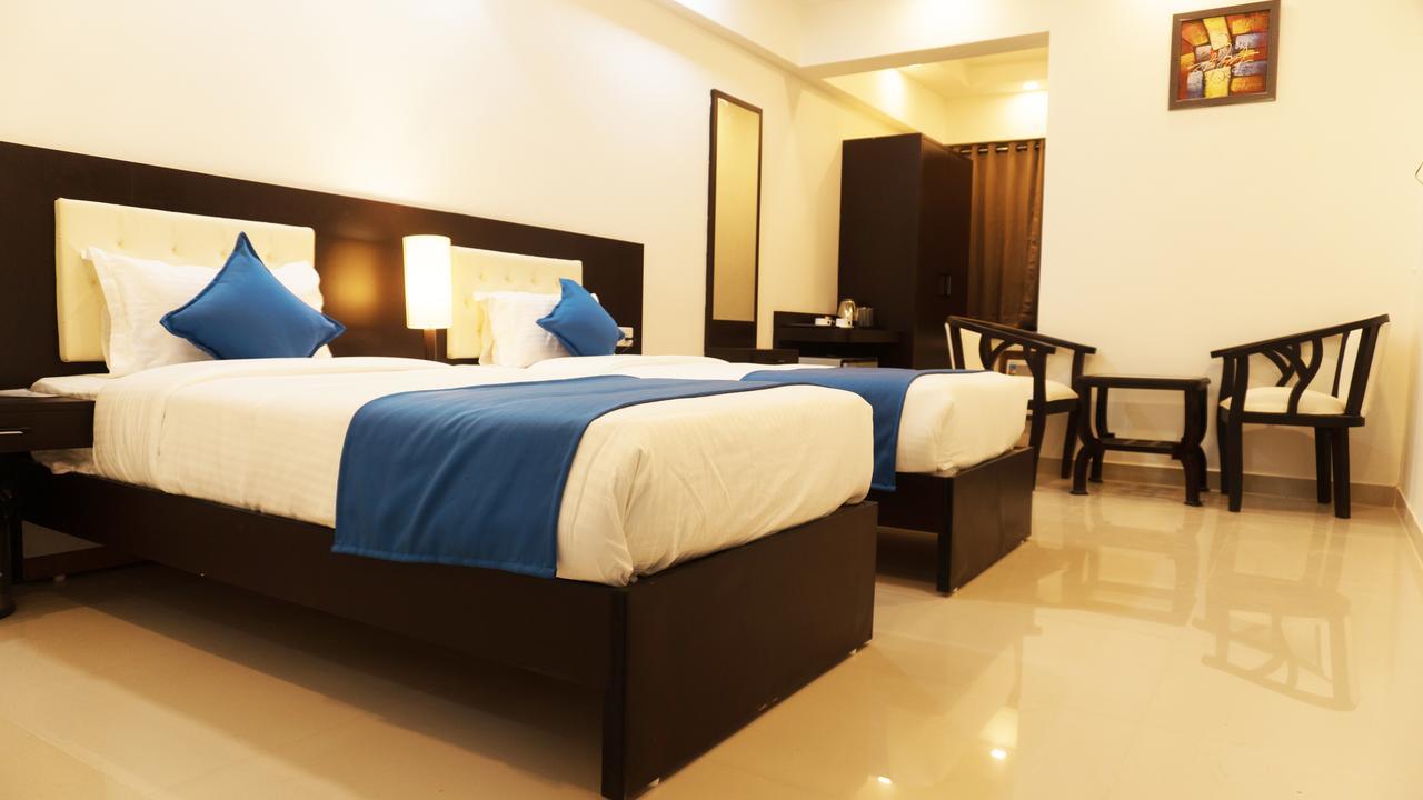Hotel Max Inn Bhāgalpur Esterno foto